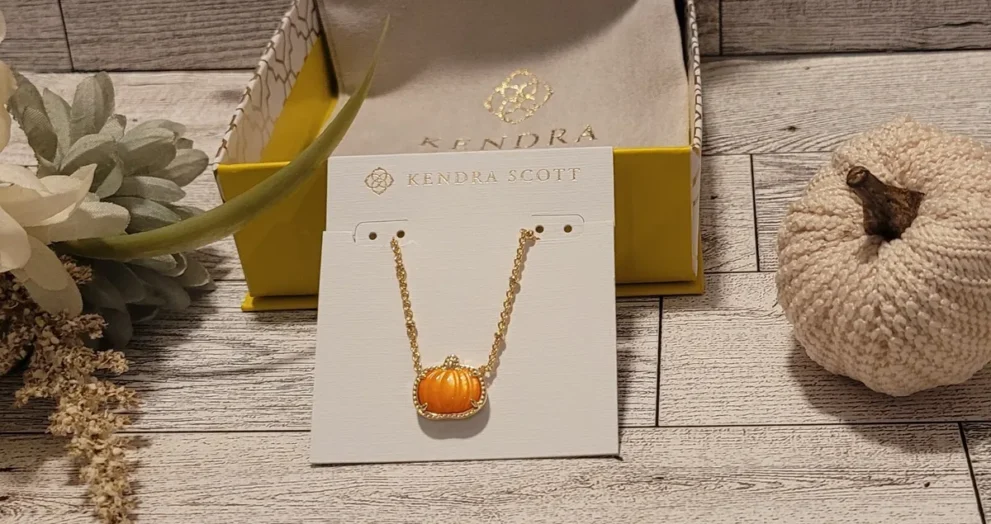 kendra scott pumpkin necklace